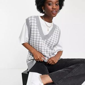 Abercrombie Houndstooth Sweater Vest in Grey - Sz M